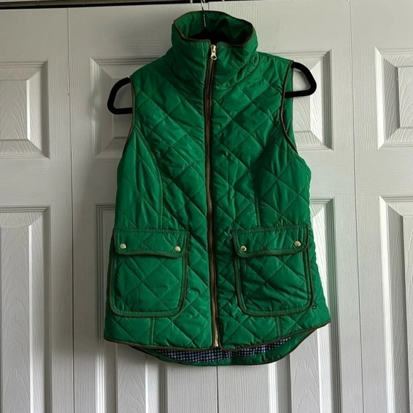 Crown & Ivy Kelly Green Icon Vest S - Picture 1 of 7